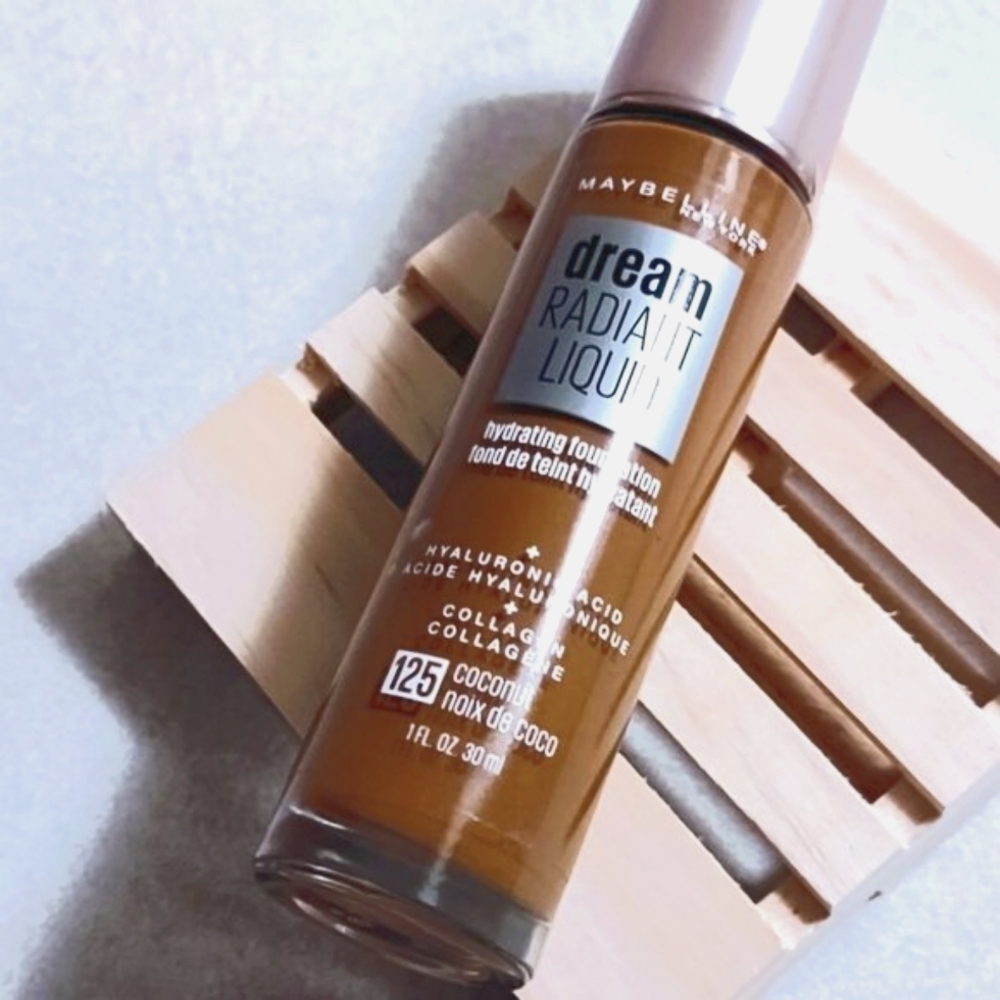 Maybelline Dream Radiant Liquid 1.0 FL OZ.